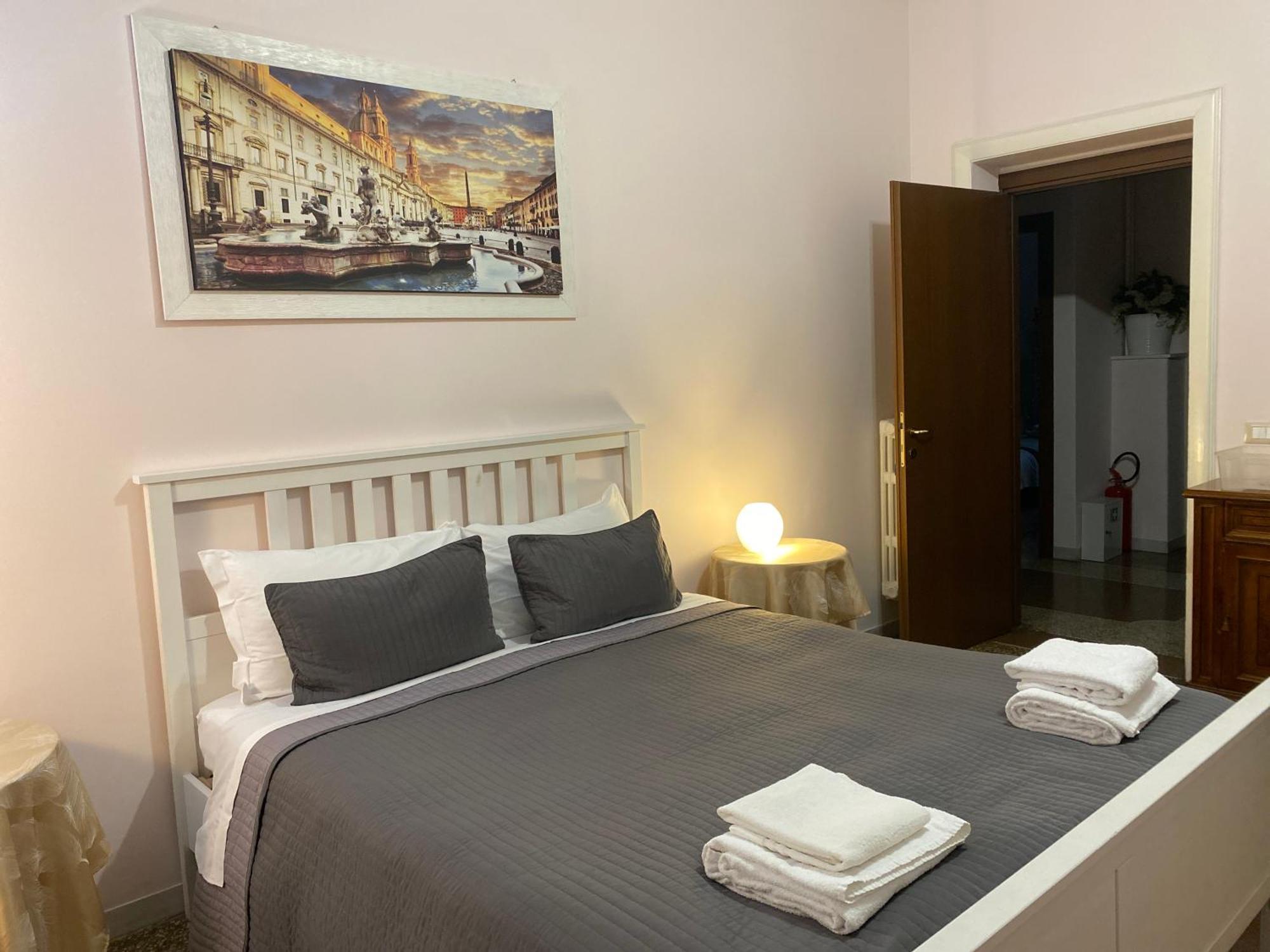 Emi House Re Di Roma , Intero Appartamento - 80 Mq Екстериор снимка